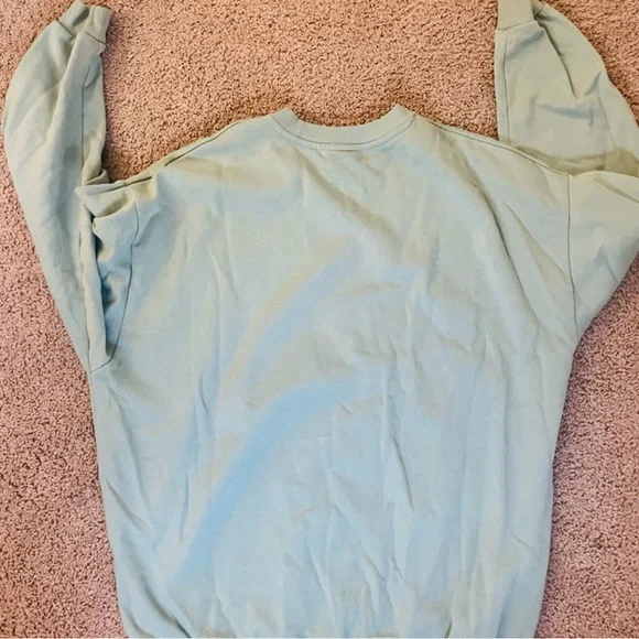 Gymshark Crew Neck Sweatshirt - Picture 2 of 3